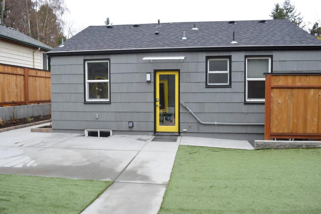 Cozy Crown Hill Carkeek Cottage W/3 Beds, Full Kitchen & Backyard In North סיאטל מראה חיצוני תמונה