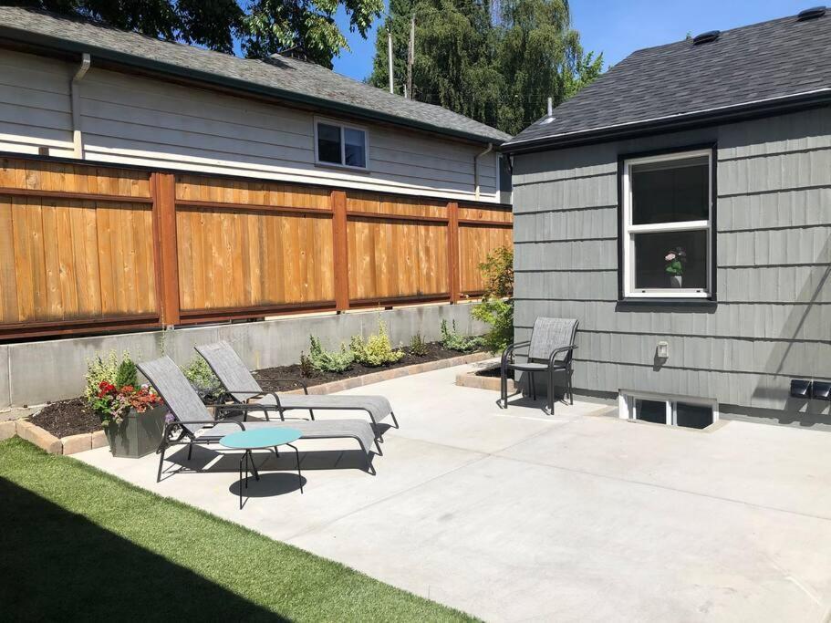 Cozy Crown Hill Carkeek Cottage W/3 Beds, Full Kitchen & Backyard In North סיאטל מראה חיצוני תמונה
