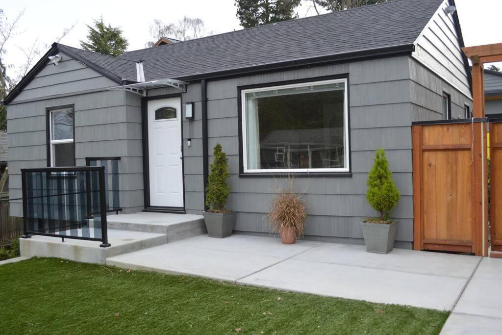 Cozy Crown Hill Carkeek Cottage W/3 Beds, Full Kitchen & Backyard In North סיאטל מראה חיצוני תמונה